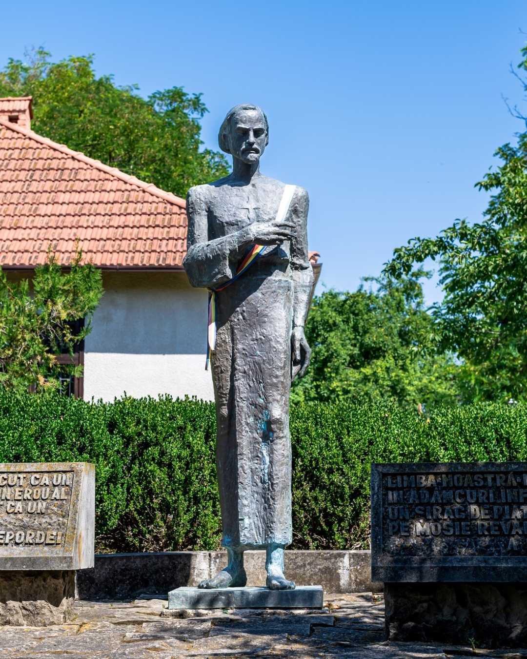 Place image