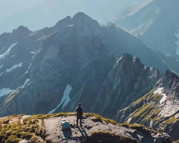 Drumeție pe crestele Făgărașului ➤ Vf. Vânătoarea lui Buteanu 2507 m & Valea lui Stan