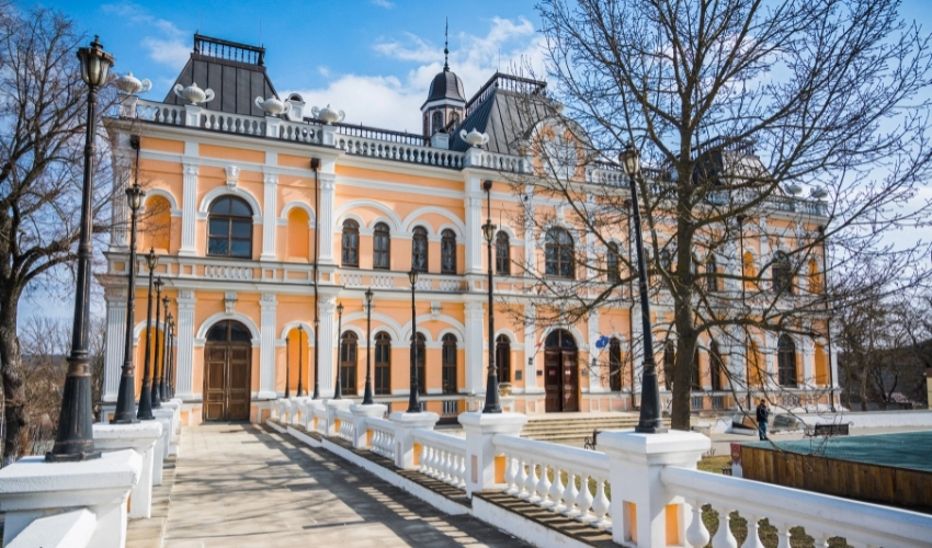Excursie la Conacul Manuc Bey și ZooClub Bardar